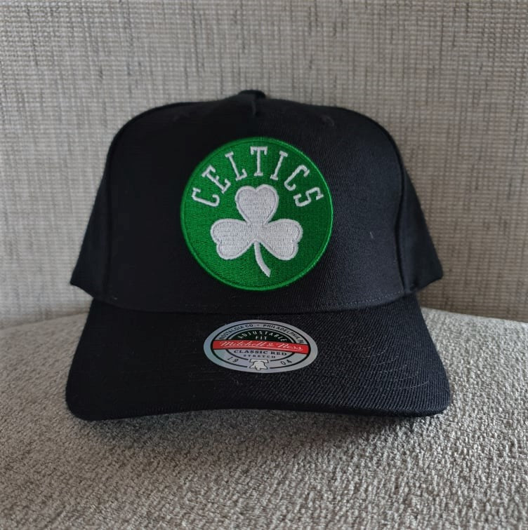 Mitchell & Ness NBA Boston Celtics Silicon Grass Snapback - NBA from USA  Sports UK