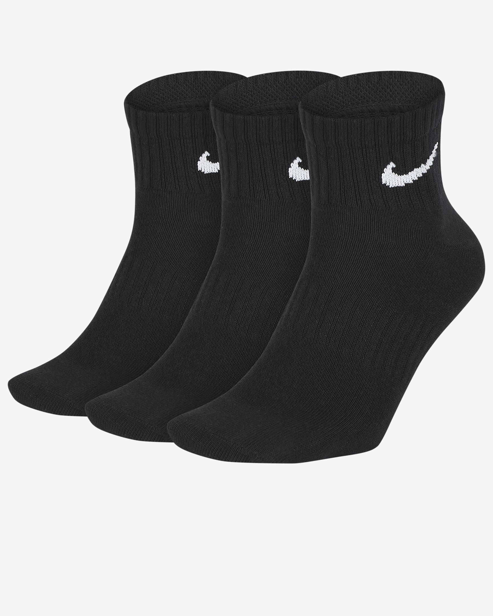 Black ankle hotsell socks nike