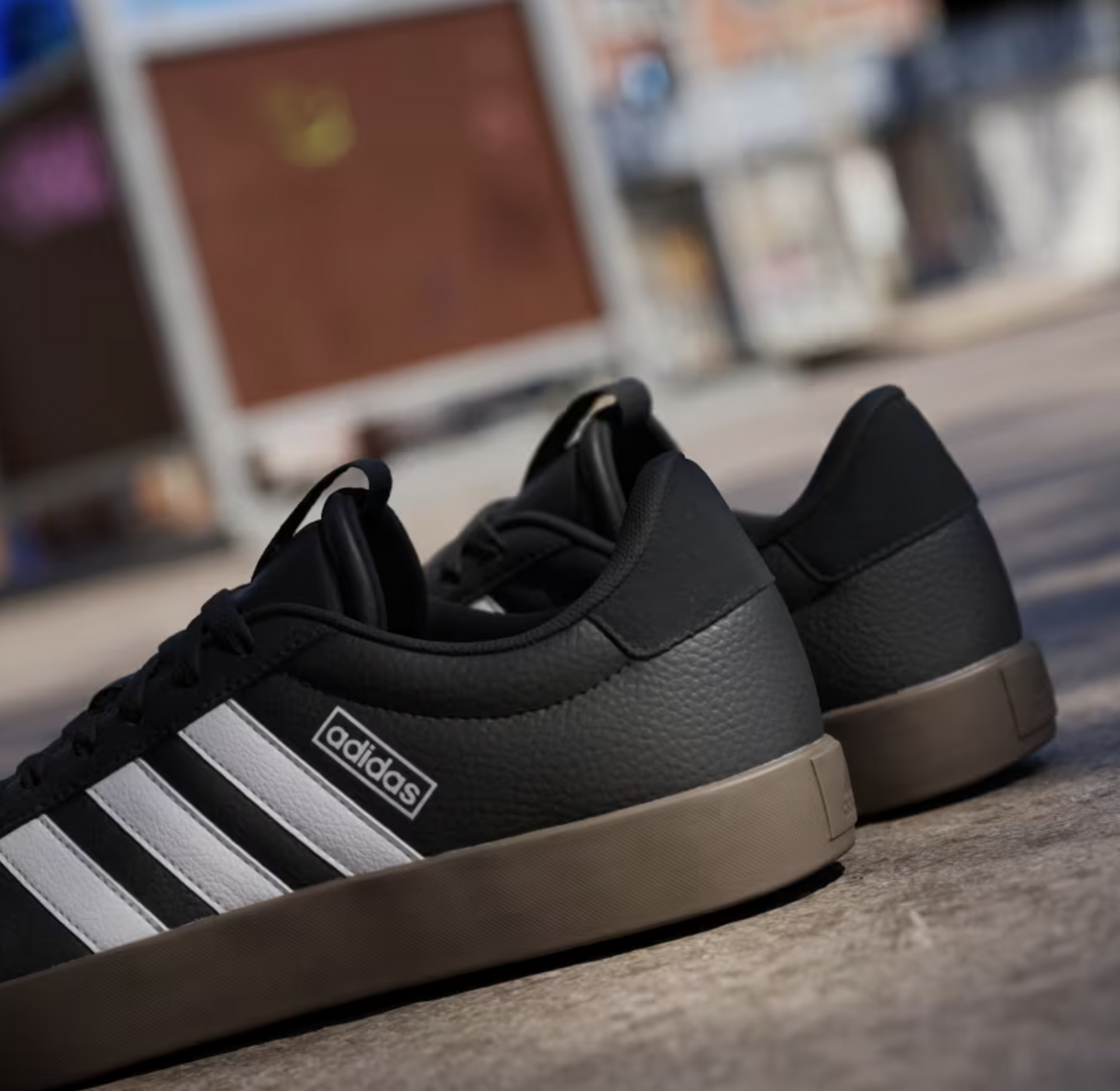 ADIDAS VL COURT 3.0 - Core Black / Cloud White / Gum