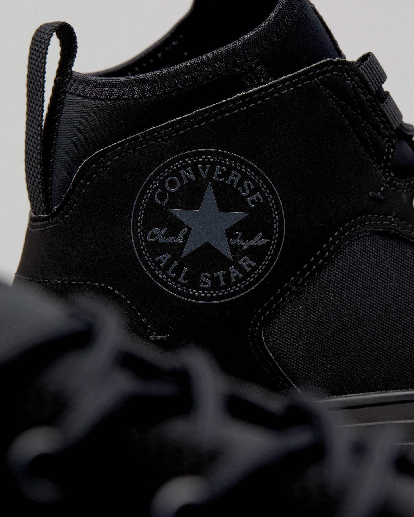 CONVERSE CHUCK TAYLOR ULTRA MID - BLACK/BLACK/BLACK