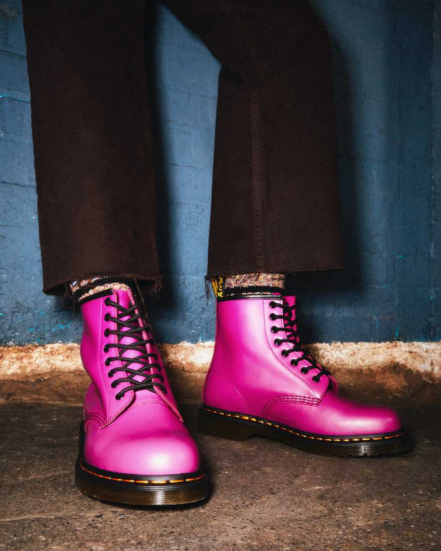 DR MARTENS 1460 SMOOTH LEATHER LACE UP - FUCHSIA SMOOTH LEATHER