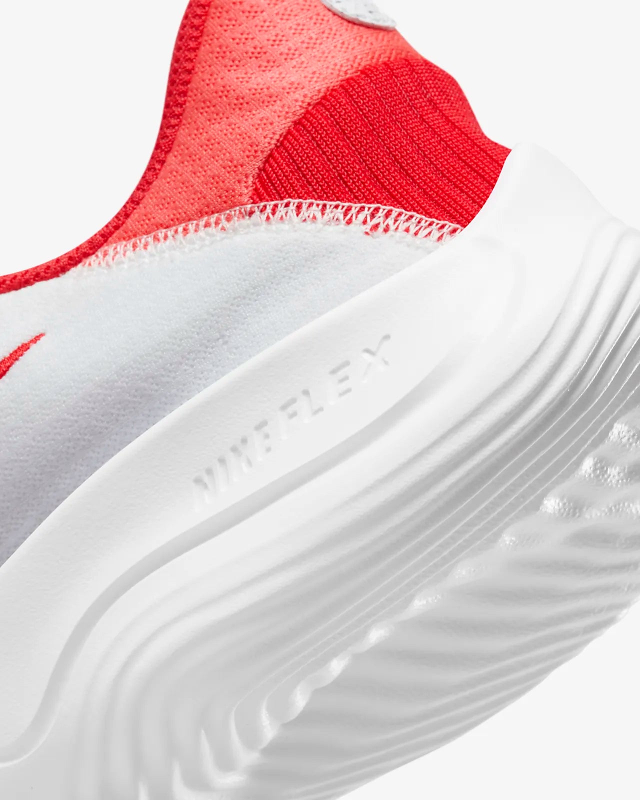 NIKE WOMENS FLEX EXPERIENCE RN 11 NN - SUMMIT WHITE/UNIVERSITY RED