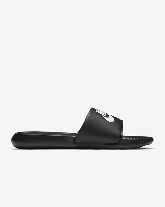 NIKE VICTORI ONE SLIDE - BLACK/WHITE